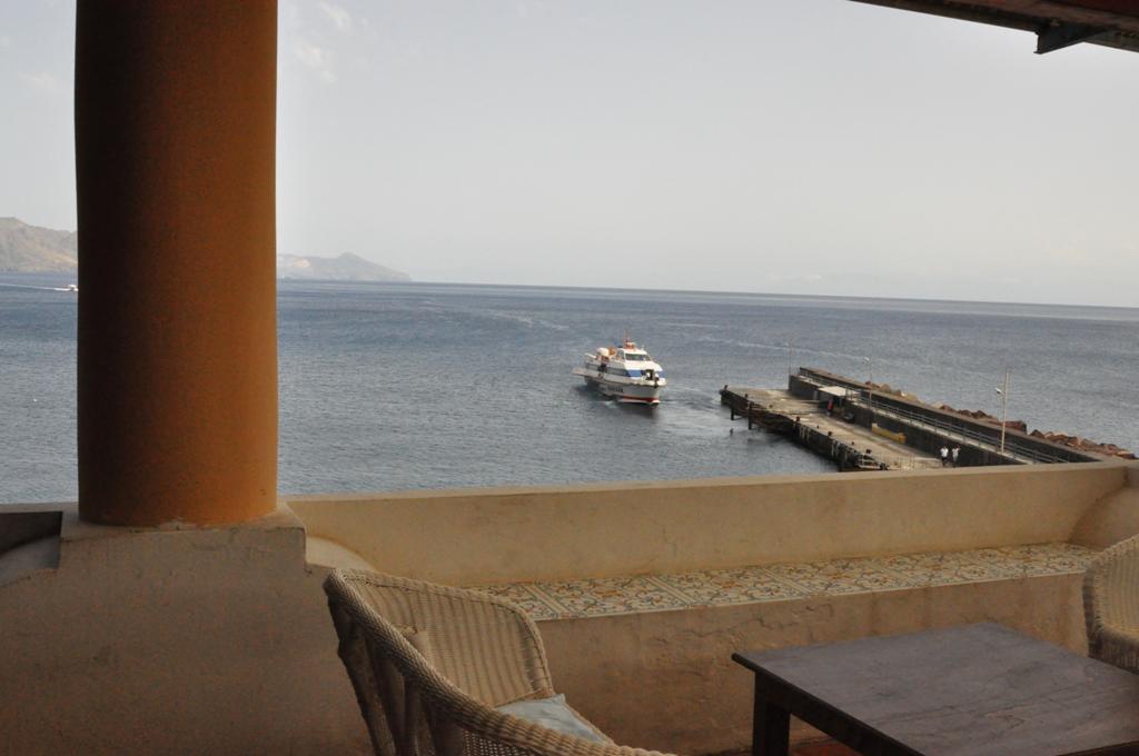 Albergo Seaside Leni ภายนอก รูปภาพ
