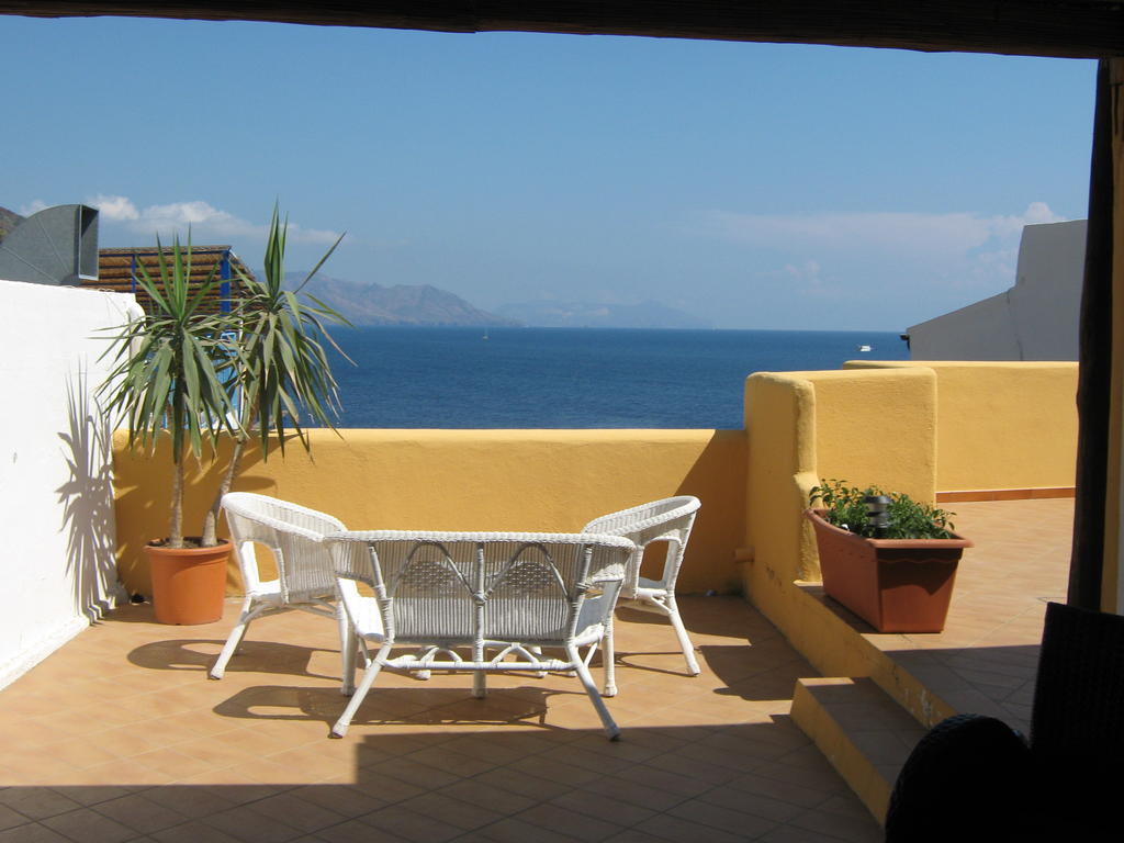 Albergo Seaside Leni ภายนอก รูปภาพ