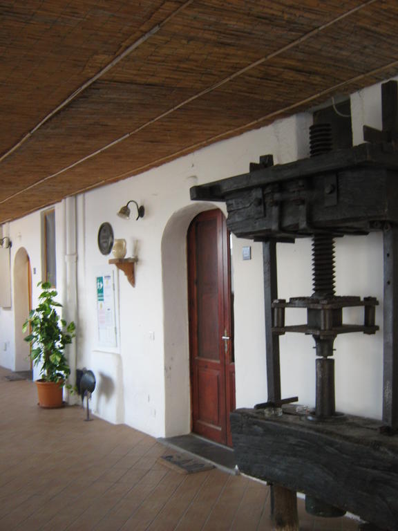 Albergo Seaside Leni ภายนอก รูปภาพ